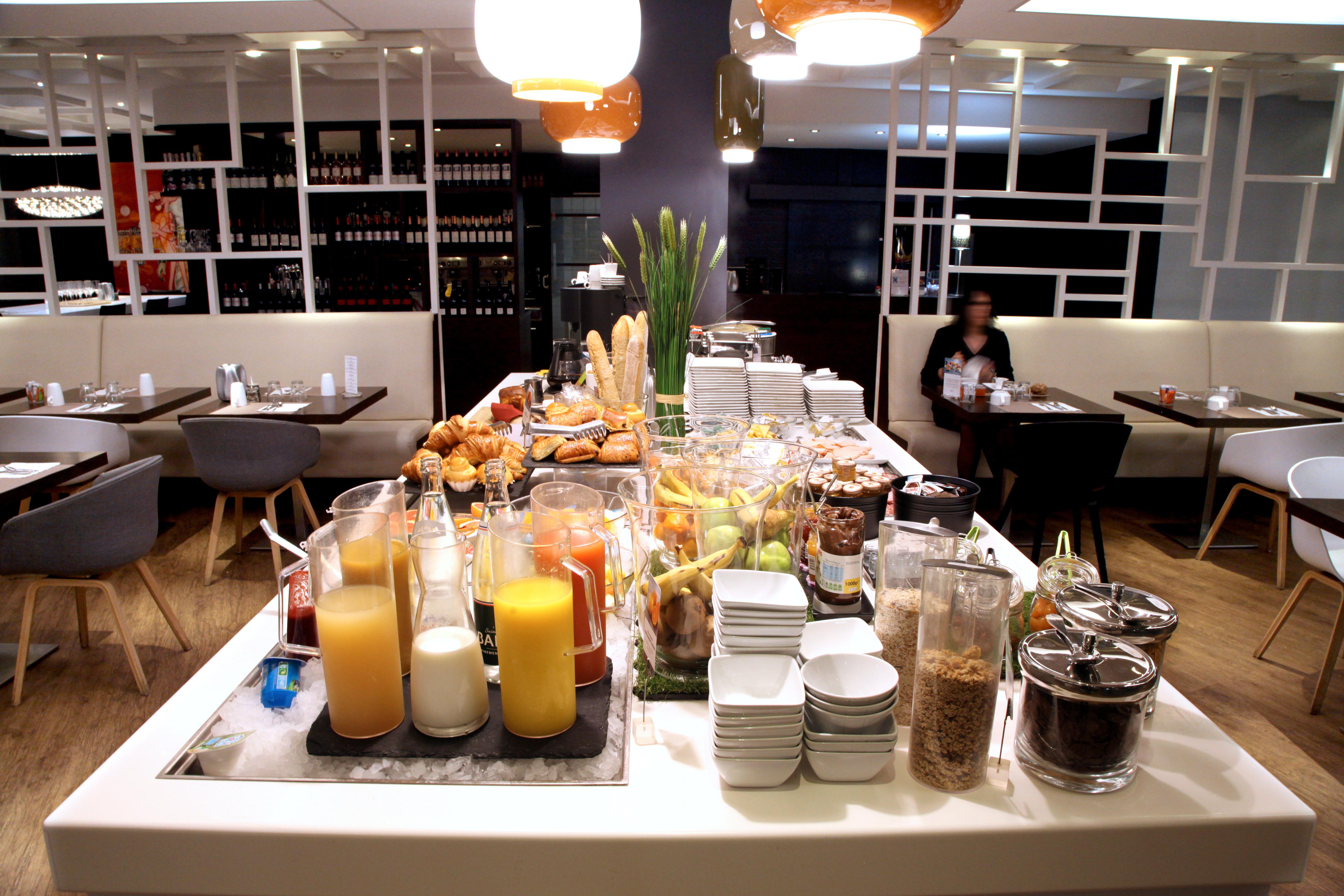 Mercure Nantes Centre Gare Екстер'єр фото