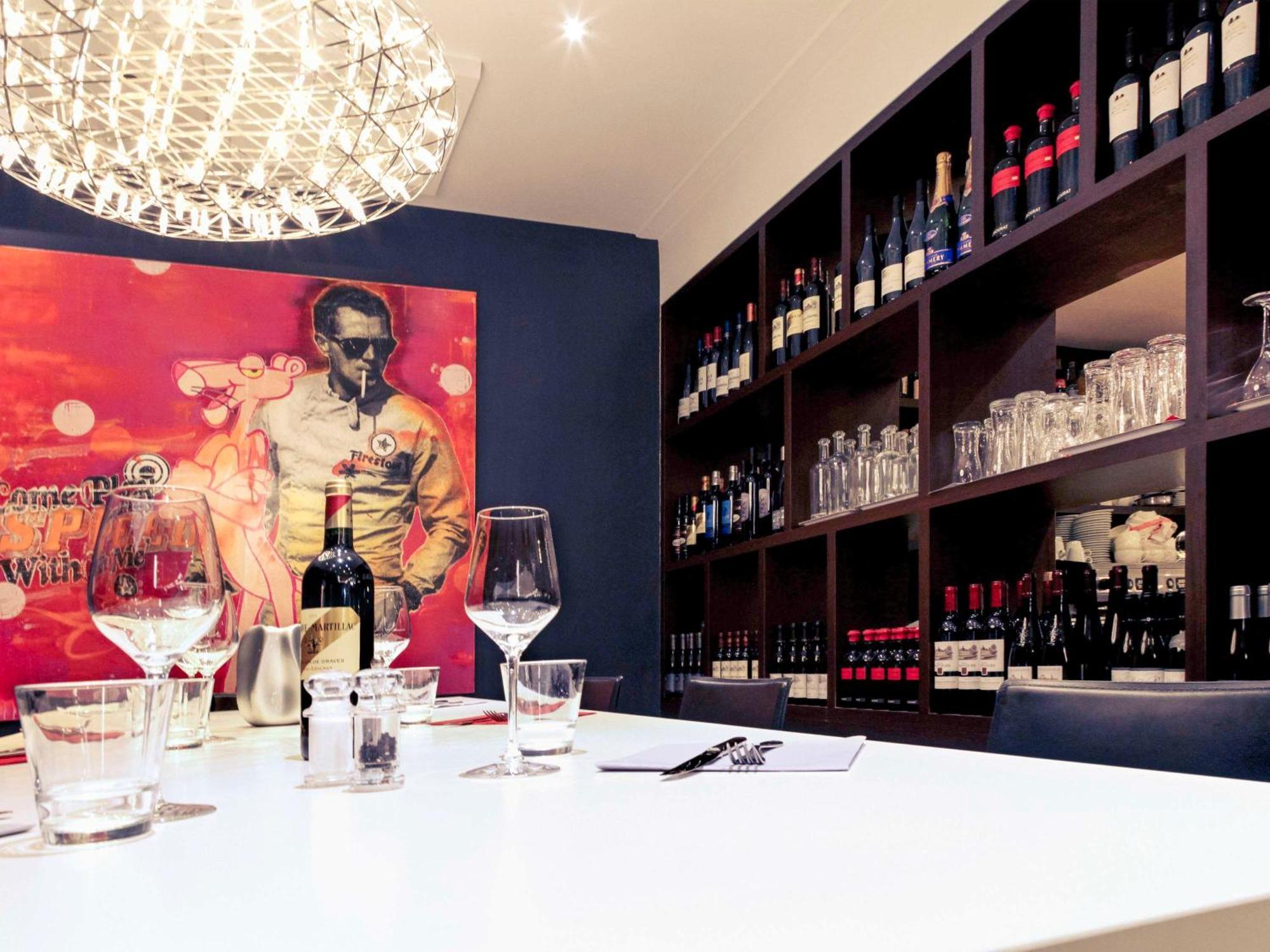 Mercure Nantes Centre Gare Екстер'єр фото