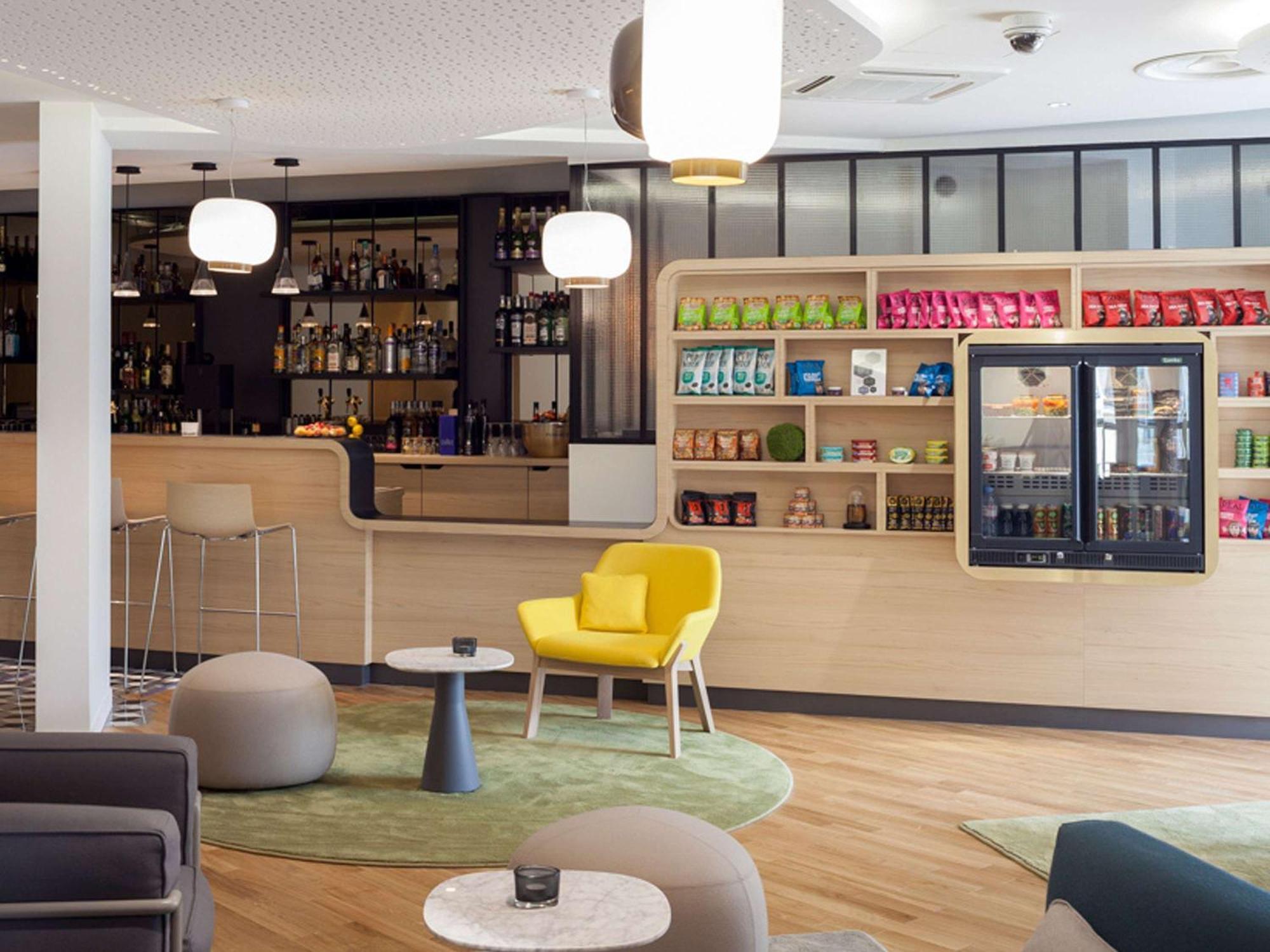 Mercure Nantes Centre Gare Екстер'єр фото