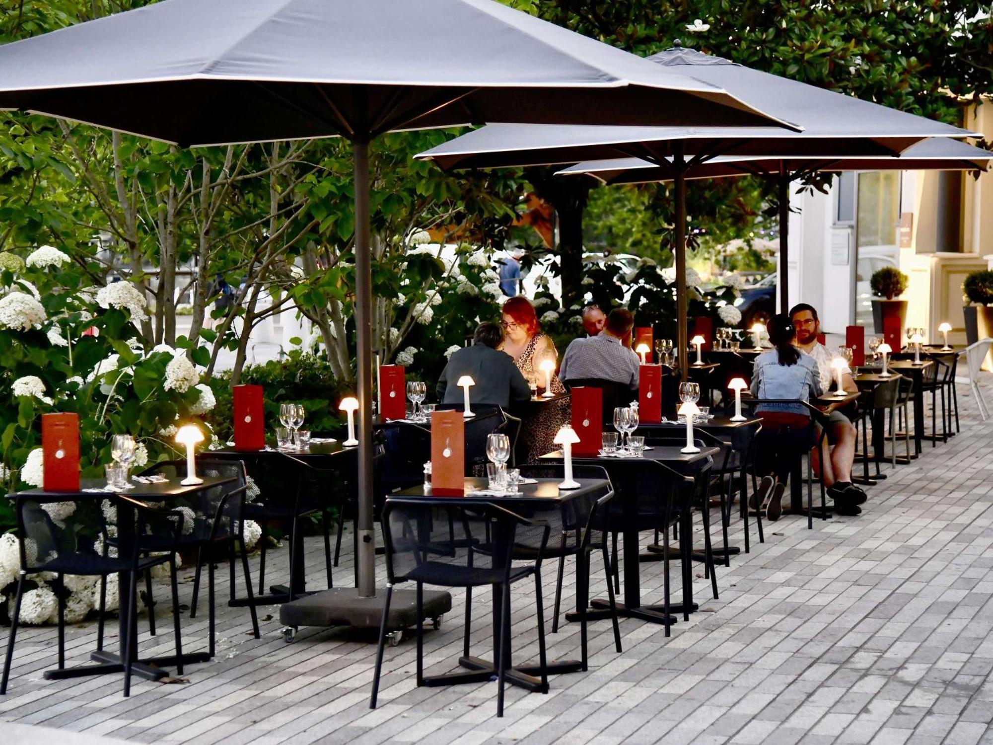 Mercure Nantes Centre Gare Екстер'єр фото