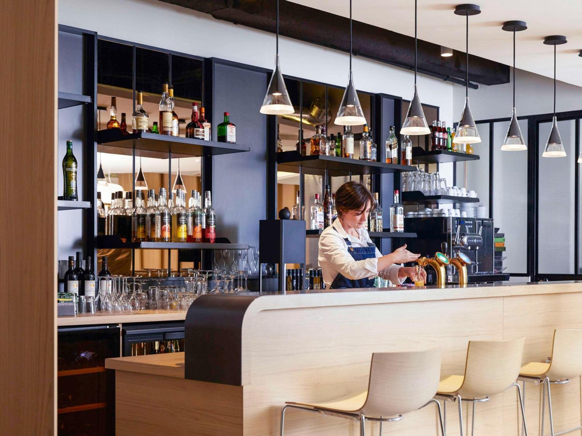 Mercure Nantes Centre Gare Екстер'єр фото