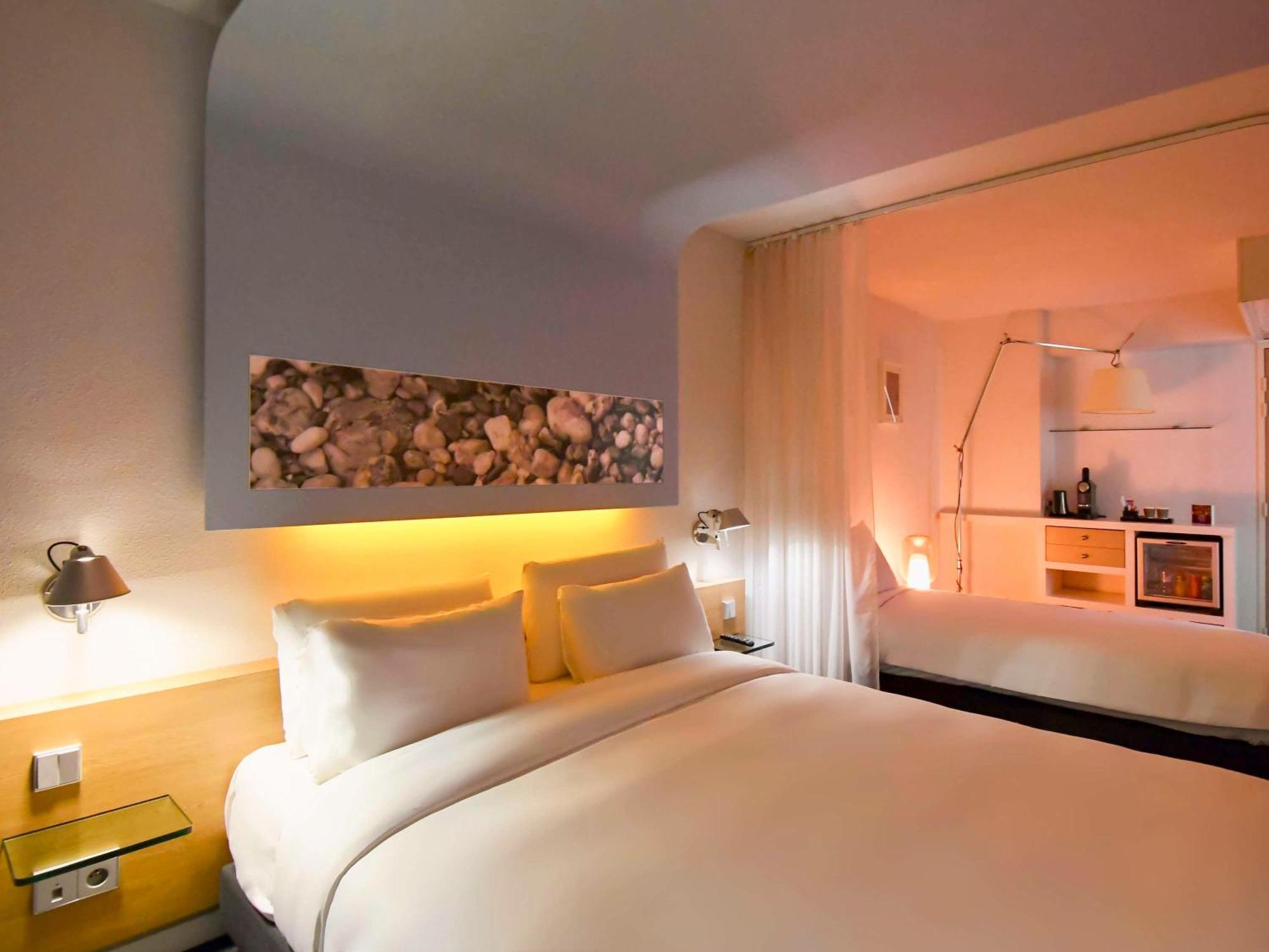 Mercure Nantes Centre Gare Екстер'єр фото