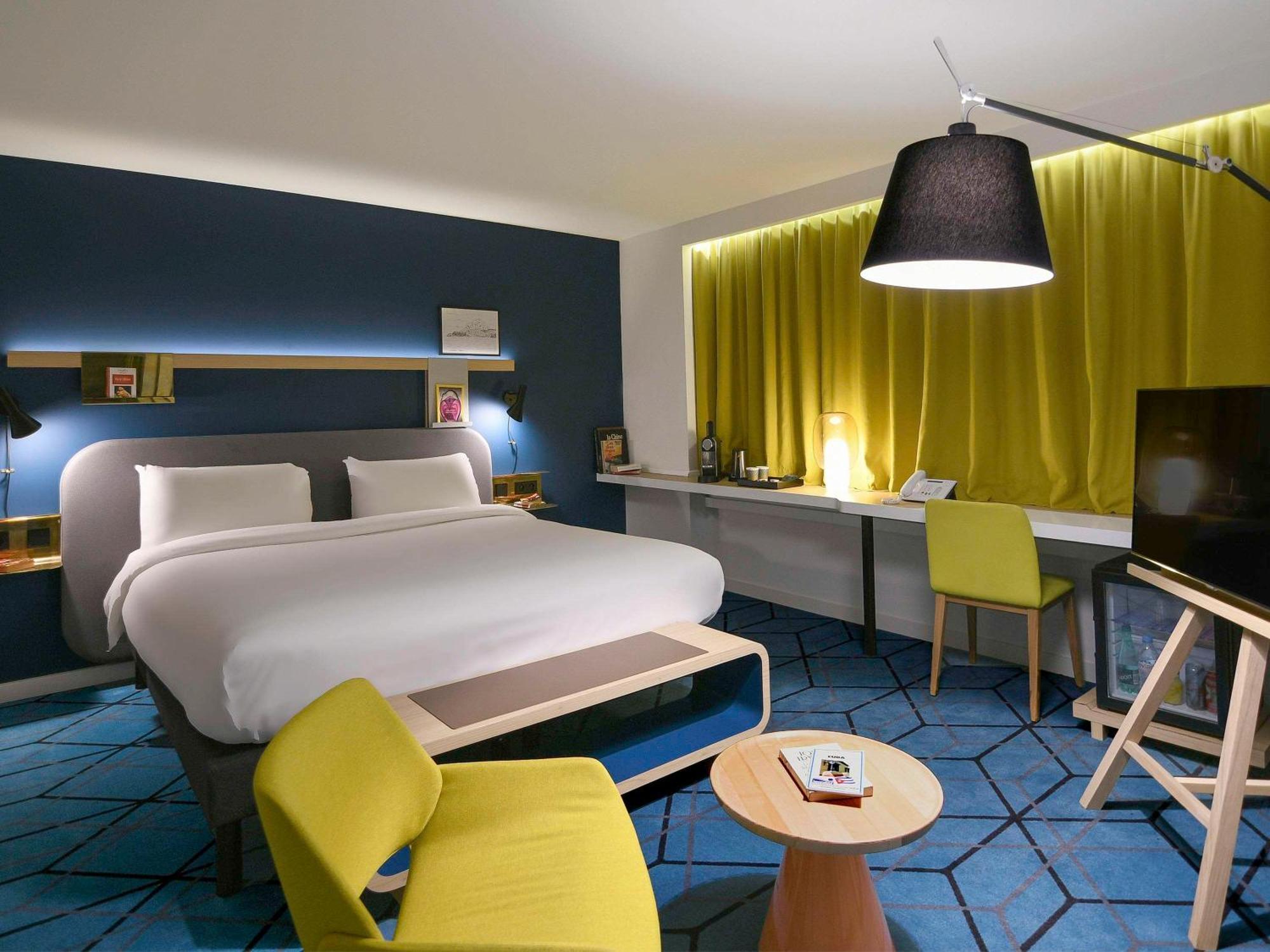 Mercure Nantes Centre Gare Екстер'єр фото
